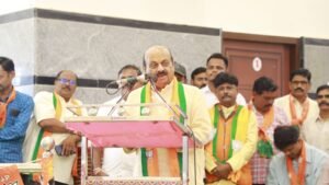 Congratulatory ceremony for new MPs Basavaraja Bommayi and B.Y. Raghavendra