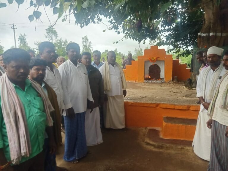 11ರೂ ಕಾಣಿಕೆ ಸಲ್ಲಿಸಿ ಹನಮನ ಮೂರ್ತಿ ಕದ್ದೊಯ್ದ ಕಳ್ಳರು!
