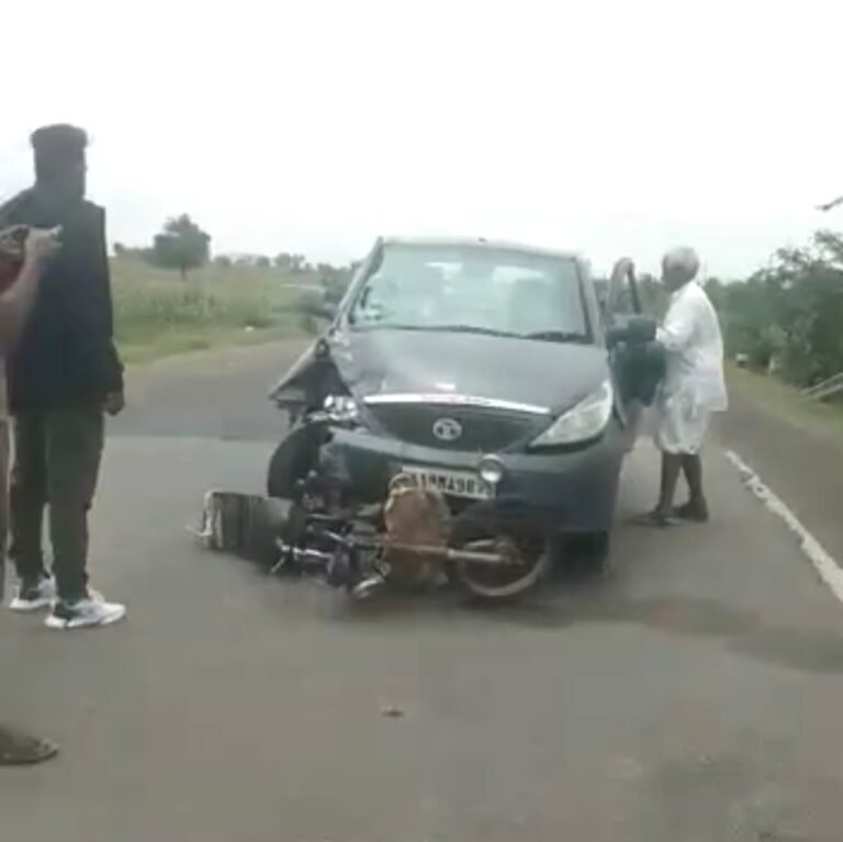 ಭೀಕರ ರಸ್ತೆ ಅಪಘಾತ; ರೈತ ಸ್ಥಳದಲ್ಲಿಯೇ ಸಾವು