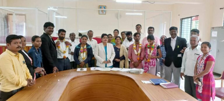 ಶಿಕ್ಷಕ ದಂಪತಿ ಸೇರಿ ಲೋಕ ಅದಾಲತ್ ನಲ್ಲಿ ಒಂದಾದ ಎರಡು ಜೋಡಿಗಳು