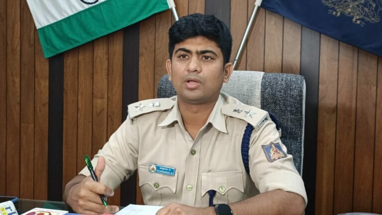 ಶೀಲ ಶಂಕಿಸಿ ಪತ್ನಿ ಕೊಲೆಗೈದು ಪತಿ ಪರಾರಿ; ಎಸ್ಪಿ ಶಿವಪ್ರಕಾಶ ದೇವರಾಜು ಮಾಹಿತಿ