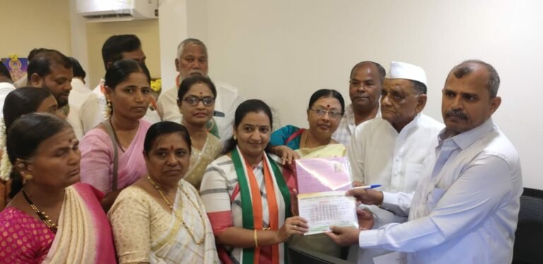 ಶಿರಹಟ್ಟಿ ಕ್ಷೇತ್ರದ ಕಾಂಗ್ರೆಸ್ ಟಿಕೆಟ್ ಗಾಗಿ ಸುಜಾತ ದೊಡ್ಡಮನಿ ಅರ್ಜಿ