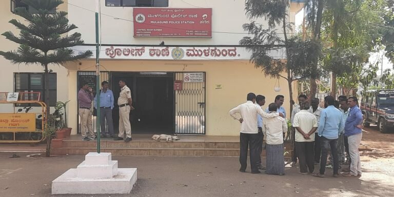 ಎಸ್‌ಬಿಐ ಕ್ರೆಡಿಟ್ ಕಾರ್ಡ್ ಬಳಸಿ  ಖಾತೆಗಳಿಗೆ ಕನ್ನ; ಲಕ್ಷಾಂತರ ರೂ.‌ ವಂಚಿಸಿ ಗ್ರಾಹಕರಿಗೆ ಸಂತೋಷಕುಮಾರ್ ಮೋಸ