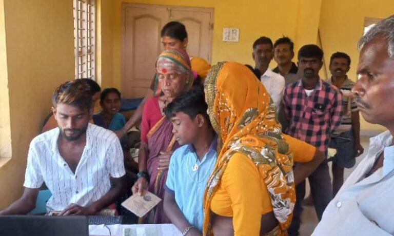 ಪಡಿತರದಲ್ಲಿ ಪ್ಲಾಸ್ಟಿಕ್ ಅಕ್ಕಿ ಕಂಡು ಬೆರಗಾದ ಜನ!