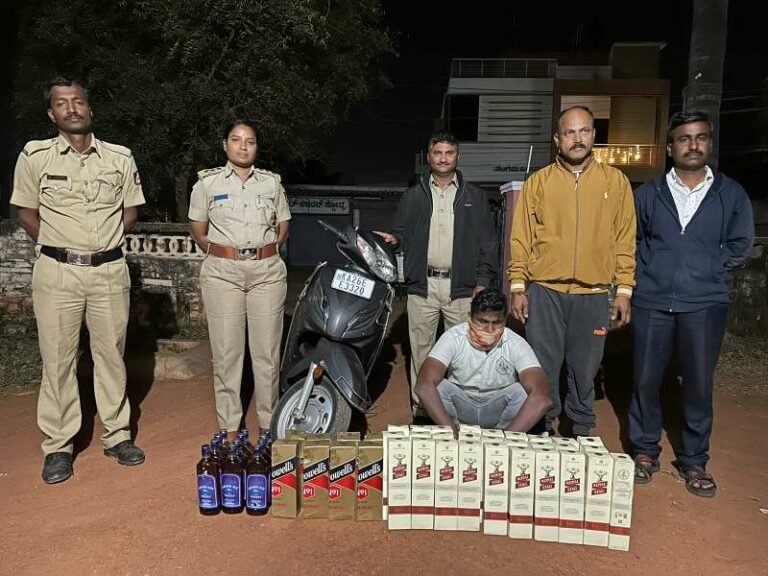 ಅಬಕಾರಿ ಪೊಲೀಸರ ಕಾರ್ಯಾಚರಣೆ; ಗೋವಾ ಮದ್ಯ ಸಾಗಾಟ ಮಾಡುತ್ತಿದ್ದ ಫೋಟೋಗ್ರಾಫರ್ ಬಂಧನ
