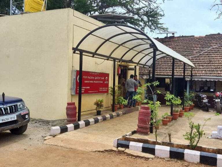 ಅನ್ನಭಾಗ್ಯ ಅಕ್ಕಿ ಅಕ್ರಮ ಸಾಗಾಟ: ಕಾಂಗ್ರೆಸ್ ಮುಖಂಡ ಶ್ರೀಧರ್ ವಜ್ರಬಂಡಿ ಸೇರಿ ಮೂವರ ಬಂಧನ