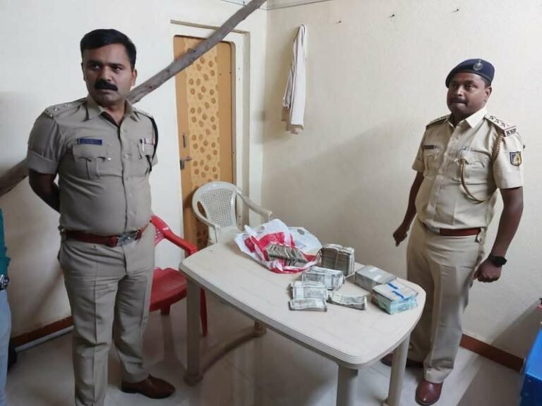 ಪೊಲೀಸರ ಭರ್ಜರಿ ಕಾರ್ಯಾಚರಣೆ; ಮುಳಗುಂದ ಚೆಕ್ ಪೋಸ್ಟ್ ನಲ್ಲಿ 24 ಲಕ್ಷ ರೂ. ಸೀಜ್