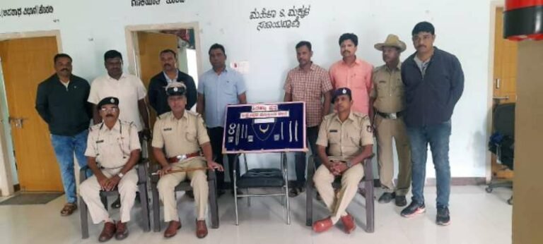 ಲಕ್ಷ್ಮೇಶ್ವರ ಪೊಲೀಸರ ಕಾರ್ಯಾಚರಣೆ: ಇಬ್ಬರು ಕಳ್ಳರ ಬಂಧನ, ಲಕ್ಷಾಂತರ ರೂ. ಮೌಲ್ಯದ ಚಿನ್ನಾಭರಣ ಜಪ್ತಿ