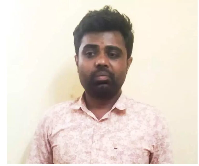 ಲೋಕಾಯುಕ್ತ ಪೊಲೀಸರ ಭರ್ಜರಿ ಕಾರ್ಯಾಚರಣೆ: 10 ಸಾವಿರ ರೂ. ಲಂಚ ಸ್ವೀಕರಿಸುತ್ತಿದ್ದ ಪಿಡಿಓ ಖೆಡ್ಡಾಗೆ