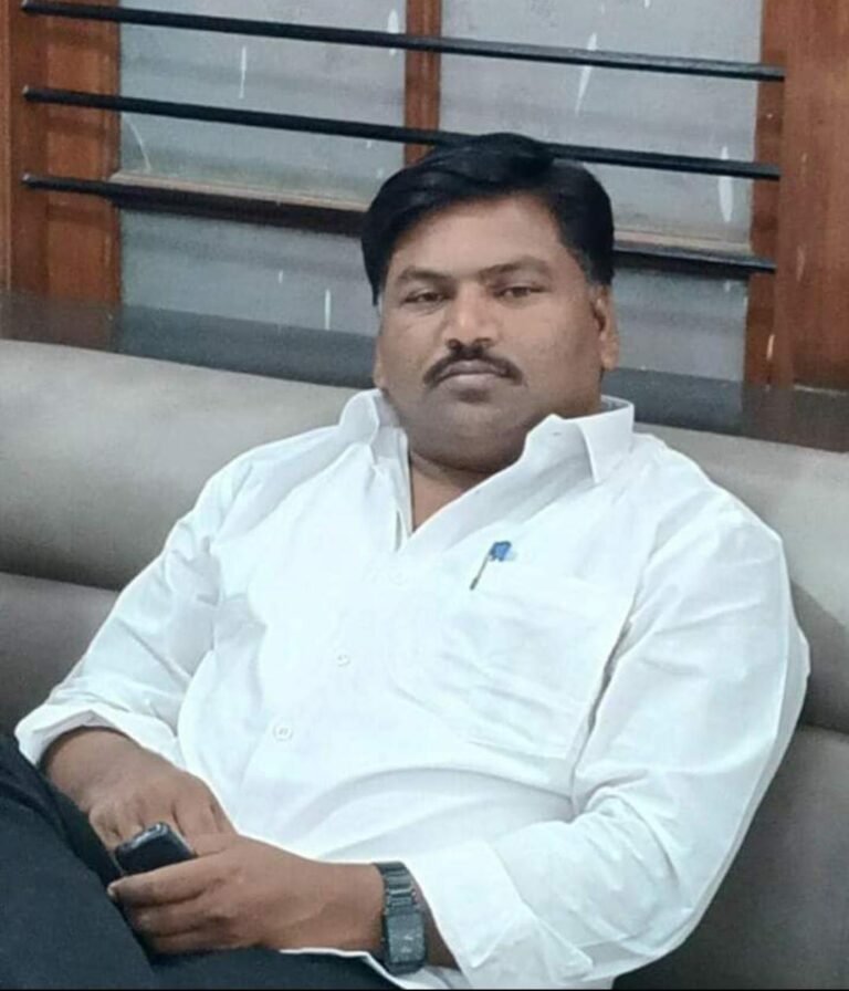 ಮಾರಕಾಸ್ತ್ರಗಳಿಂದ ಕಾಂಗ್ರೆಸ್ ಮುಖಂಡನ ಹತ್ಯೆ: 12 ಜನರ ವಿರುದ್ಧ ಪ್ರಕರಣ ದಾಖಲು