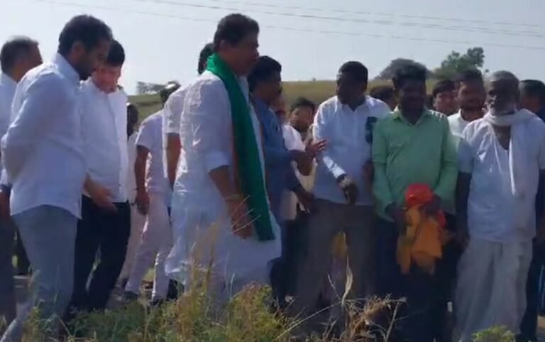 ಆರ್​ ಅಶೋಕ್​ ಕಲಬುರಗಿ ಜಿಲ್ಲಾ ಪ್ರವಾಸ, ಬರ ವೀಕ್ಷಣೆ