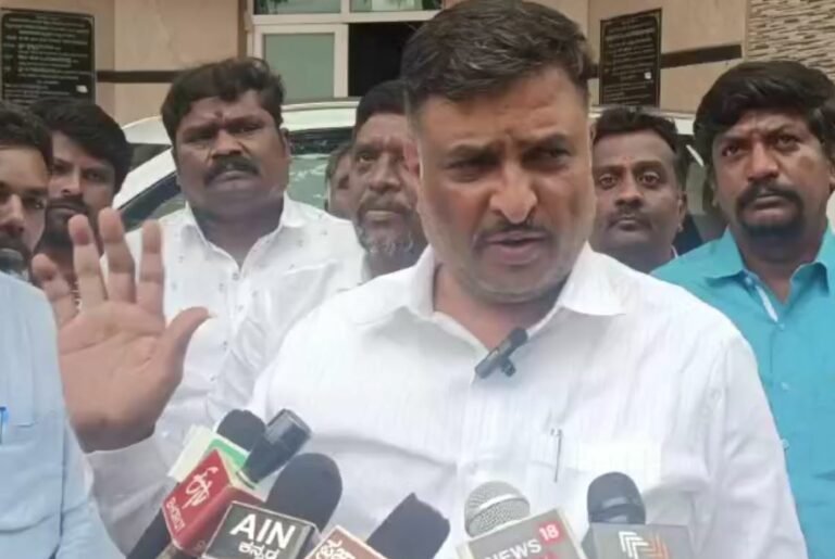 ಸ್ವಾರ್ಥ ರಾಜಕೀಯ ಕಾರಣದಿಂದ ದೊಡ್ಡಬಳ್ಳಾಪುರ ಕ್ಷೇತ್ರ ಹಿಂದುಳಿದಿದೆ: ಹರೀಶ್ ಗೌಡ