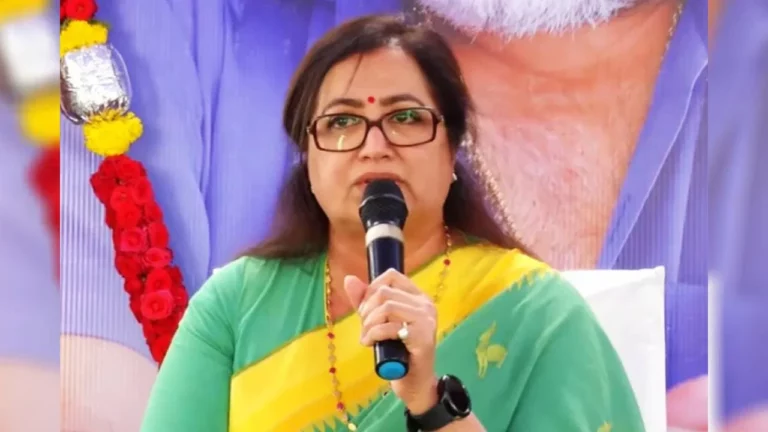 ನಮ್ಮದು ತ್ಯಾಗ ಮಾಡುವ ಕುಟುಂಬ ವರೆತೂ ಆಸೆ ಪಡುವವರಲ್ಲ: ಸುಮಲತಾ!