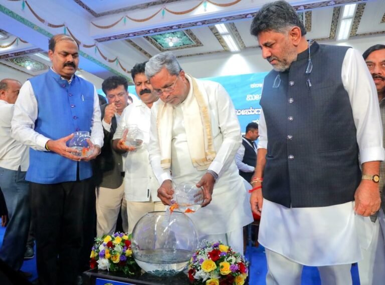ಮೀನುಗಾರ ಸಮಯದಾಯ ಸಮಸ್ಯೆಗಳ ಪರಿಹಾರಕ್ಕೆ ಸರ್ಕಾರ ಬದ್ದವಾಗಿದೆ: ಸಿದ್ದರಾಮಯ್ಯ ಭರವಸೆ