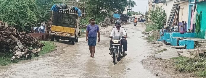 The roads of Maranabasari village are like a river