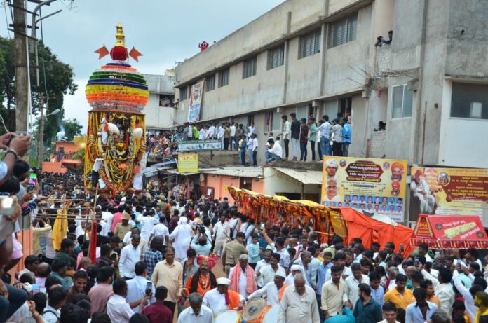 Maharathotsava of both Sri