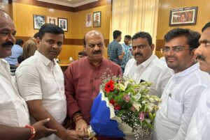 MLA Dr. Chandru Lamani discussed about the development of the constituency