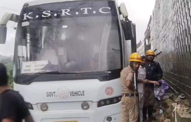 KSRTC ಸಂಸ್ಥೆಯ ಐರಾವತ ಬಸ್ʼಗೆ ಹತ್ತಿಕೊಂಡ ಬೆಂಕಿ.! ತಪ್ಪಿದ ಅನಾಹುತ