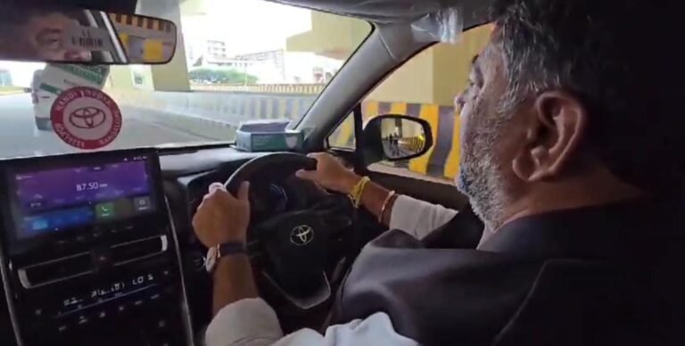 ಕಾರು ಚಲಾಯಿಸುವಾಗ ಡಿಕೆಶಿ ಮಾಡಿಕೊಂಡ ಎಡವಟ್ಟೇನು!?: ನೆಟ್ಟಿಗರು ಕೇಳ್ತಿದ್ದಾರೆ ನ್ಯಾಯ!