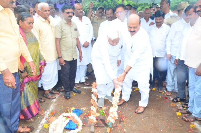 Minister H.K. Bhumi Puja by Patil