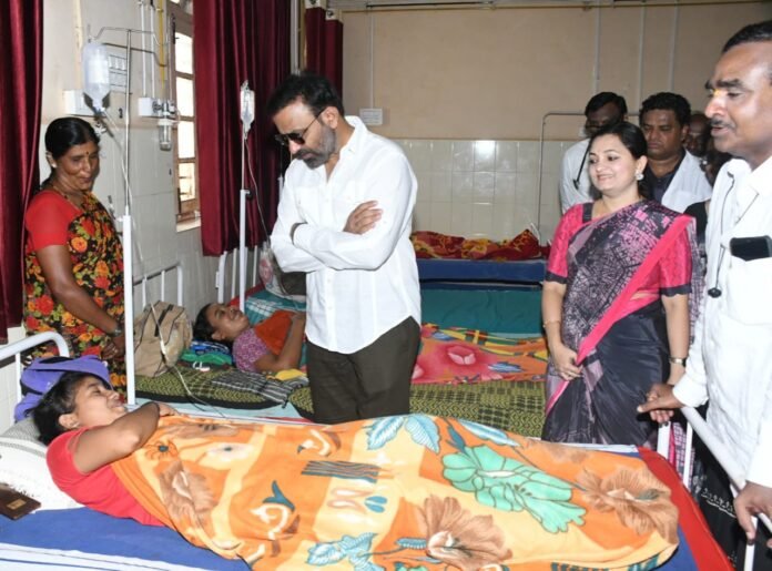 Minister Santhosh Lad suddenly visited Dharwad District Hospital Denghee Ward