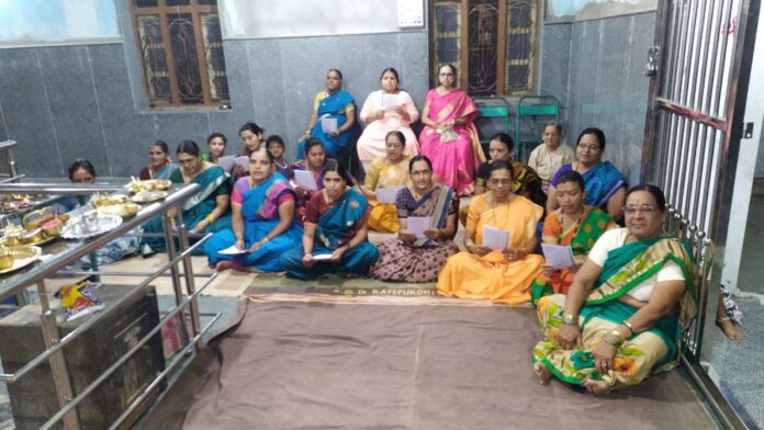 Hanumana Chalisa chanting satsang meeting