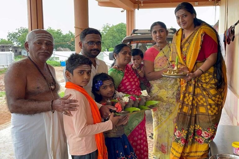 ಸಡಗರದ ಮಣ್ಣೆತ್ತಿನ ಅಮಾವಾಸ್ಯೆ