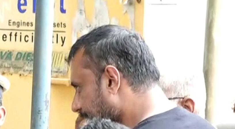 ರೇಣುಕಾಸ್ವಾಮಿ ಕೊಲೆ ಪ್ರಕರಣ: ಬಳ್ಳಾರಿ ಜೈಲಿಗೆ ನಟ ದರ್ಶನ್ ಎಂಟ್ರಿ!