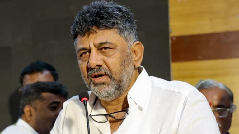 ಕಸ ವಿಲೇವಾರಿಗೆ ಅಡ್ಡಿಪಡಿಸುವವರ ಮನೆ, ಕಚೇರಿ ಮುಂದೆ ಕಸ ಸುರಿಯುತ್ತೇವೆ: ಡಿ.ಕೆ. ಶಿವಕುಮಾರ್ ಎಚ್ಚರಿಕೆ