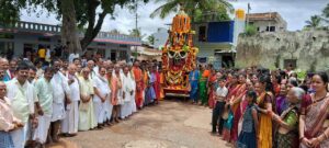 Worship of Shri Guru Raghavendra by Vijrambhane