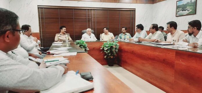 Meeting at Tourist Mandir in Naragunda city