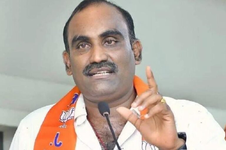 ಸಿದ್ದರಾಮಯ್ಯ ಪ್ರತಿಕೃತಿಗೆ ಚಪ್ಪಲಿಯಿಂದ ಹೊಡೆದ ಕೇಸ್: ಬಿಜೆಪಿ ಮುಖಂಡನ ವಿರುದ್ಧ ದಾಖಲಾಯ್ತು FIR!