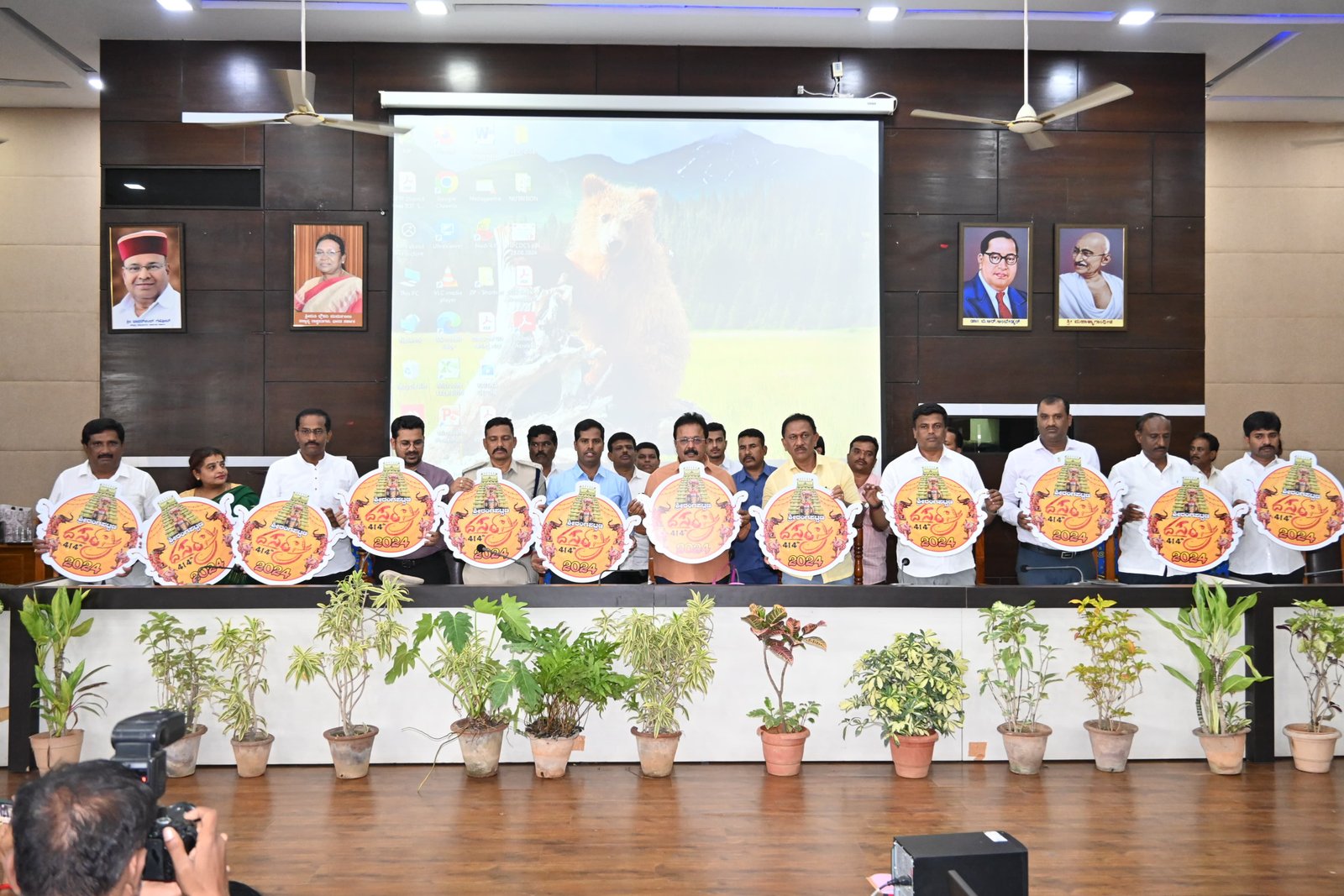 ಶ್ರೀರಂಗಪಟ್ಟಣ ದಸರಾ ಮಹೋತ್ಸವ: ಲೋಗೋ ಬಿಡುಗಡೆ ಮಾಡಿದ ಕೃಷಿ ಸಚಿವ