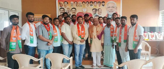 First organizational meeting of BJP