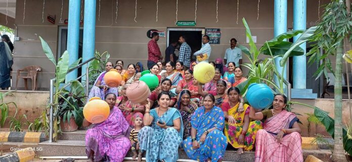 Women laid siege to the municipality for drinking water
