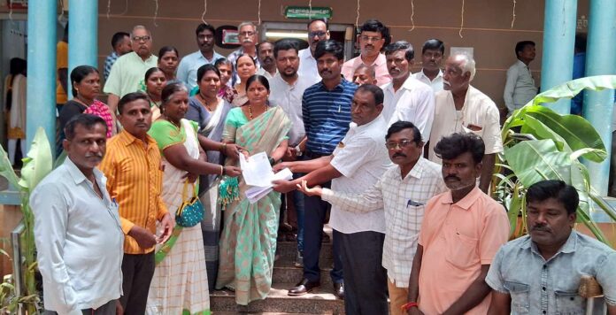 Request for naming `Amarashilpi Jakanachari Circle'