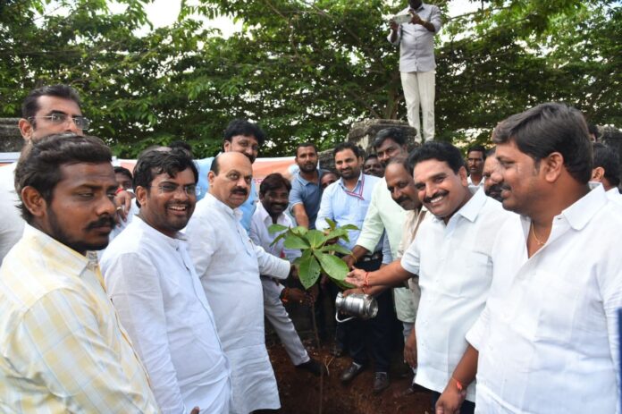 Nutrition Abhiyan and Special Awareness Program of Central Government Schemes at Bellatti