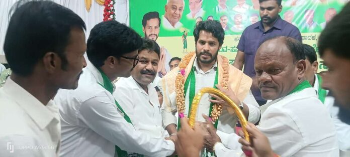 page-4, JDS-sanmana Kudos to Nikhil Kumaraswamy