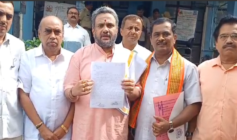 ಹಿಂದೂ  ದೇವರುಗಳ ಬಗ್ಗೆ ಅವಹೇಳನಕಾರಿ ಕಾಮೆಂಟ್: ಕ್ರಮಕ್ಕೆ ಆಗ್ರಹಿಸಿ ದೂರು ದಾಖಲು