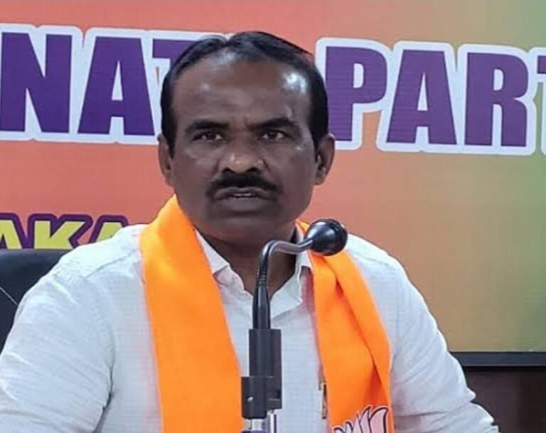 ಕರ್ನಾಟಕದಲ್ಲಿರೋದು ಬುದ್ಧಿಗೇಡಿ ಸರ್ಕಾರ: ಎನ್‌. ರವಿಕುಮಾರ್ ವಾಗ್ದಾಳಿ!