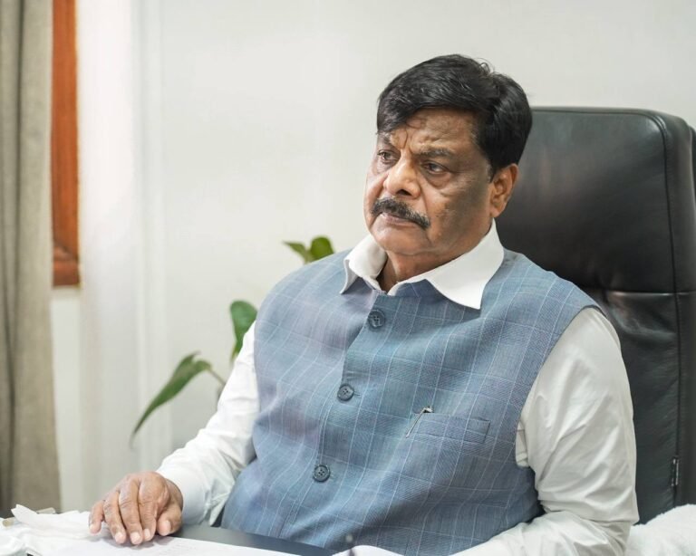 ಸಿದ್ದರಾಮಯ್ಯ ಮುಳುಗಿದರೆ ಕಾಂಗ್ರೆಸ್ ಮುಳುಗೋದು ಗ್ಯಾರಂಟಿ: ಹೆಚ್.ಸಿ.ಮಹದೇವಪ್ಪ