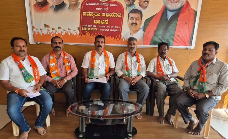 ವಕ್ಫ್ ಸಮಸ್ಯೆ ಪರಿಹಾರಕ್ಕೆ ಆಗ್ರಹಿಸಿ ರೈತ ಬಾಂಧವರ ನೇತೃತ್ವದಲ್ಲಿ ಬೃಹತ್ ಹೋರಾಟ