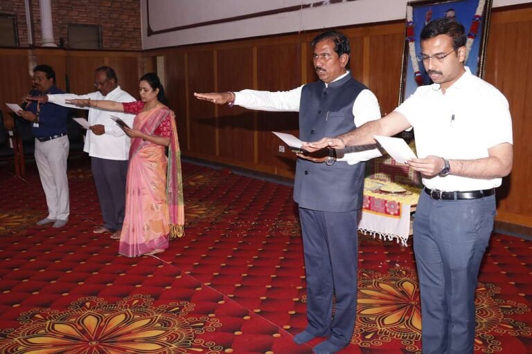 ದೇಶದ ಕಟ್ಟಕಡೆಯ ವ್ಯಕ್ತಿಗೂ ನೆಮ್ಮದಿಯ ಬದುಕು ನೀಡಲು ಸಂವಿಧಾನದಿಂದ ಸಾಧ್ಯ: ಜಿಲ್ಲಾಧಿಕಾರಿ ಗೋವಿಂದರೆಡ್ಡಿ