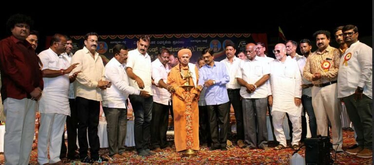 ಜ್ಞಾನಾರ್ಜನೆಗೆ ಇತರ ಭಾಷೆಗಳು ಅಗತ್ಯ, ಆದರೆ ಕನ್ನಡ ಭಾಷೆಗೆ ಮೊದಲ ಆದ್ಯತೆ ದೊರೆಯಬೇಕು: ಜ.ಸದಾಶಿವಾನಂದ ಶ್ರೀಗಳು