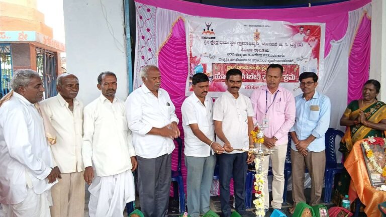 ಹೊಲಿಗೆ ಕಲಿಕೆ ತರಬೇತಿಗೆ ಅಷ್ಟೇ ಸೀಮಿತ ಮಾಡಿಕೊಳ್ಳದೆ ಅದನ್ನು ವೃತ್ತಿಯಾಗಿ ಸ್ವೀಕರಿಸಬೇಕು: ಜಿಲ್ಲಾ ನಿರ್ದೇಶಕ ಯೋಗೀಶ್