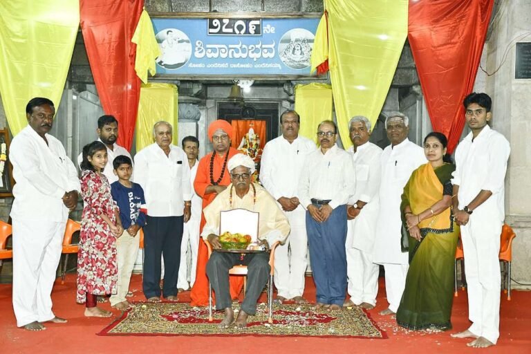 ಇಂಗ್ಲೀಷ್ ಅನಿವಾರ್ಯವಾಗಿದ್ದರೂ ಪ್ರಥಮ ಆದ್ಯತೆ ಕನ್ನಡವಾಗಿರಲಿ: ಡಾ. ತೋಂಟದ ಸಿದ್ಧರಾಮ