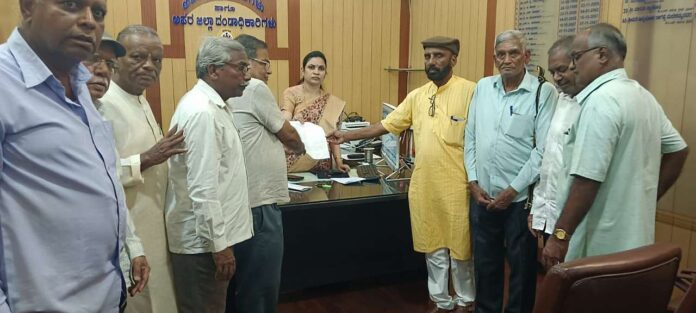 Appeal to ban 'Vachana Darshan'