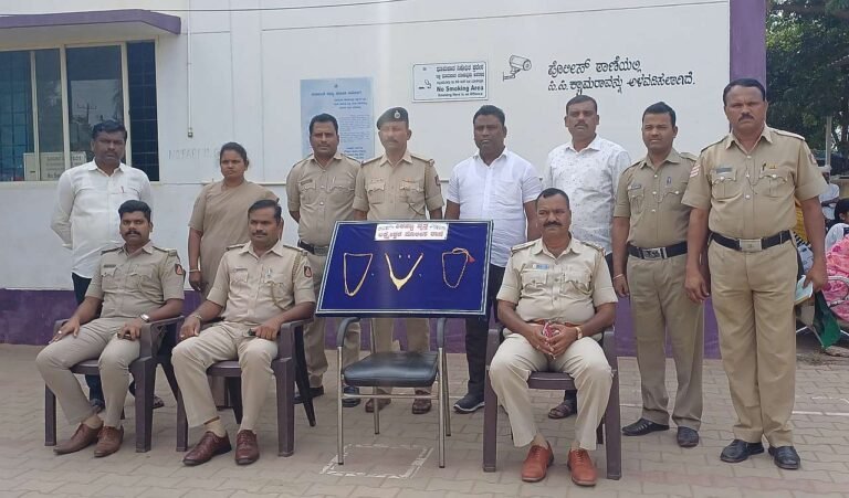 ಆಭರಣ ಕಳ್ಳಿಯರ ಬಂಧನ: 55ಗ್ರಾಂ ಬಂಗಾರದ ಆಭರಣ ಪತ್ತೆ