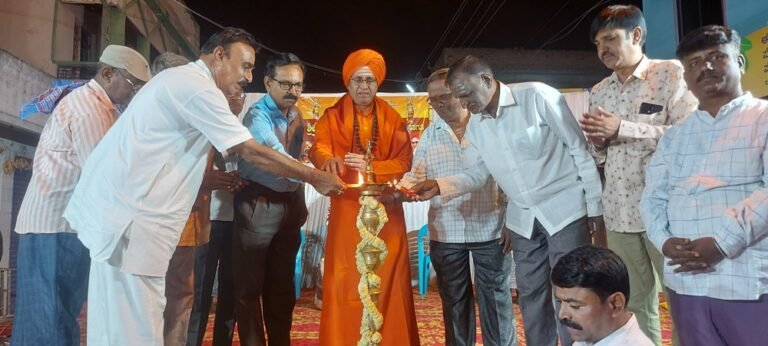 ವೀರಭದ್ರ ದೇವರು ಪಿತೃವಾಕ್ಯ ಪರಿಪಾಲನೆಯ ಸಂಕೇತ: ಚನ್ನವೀರ ಸ್ವಾಮೀಜಿ