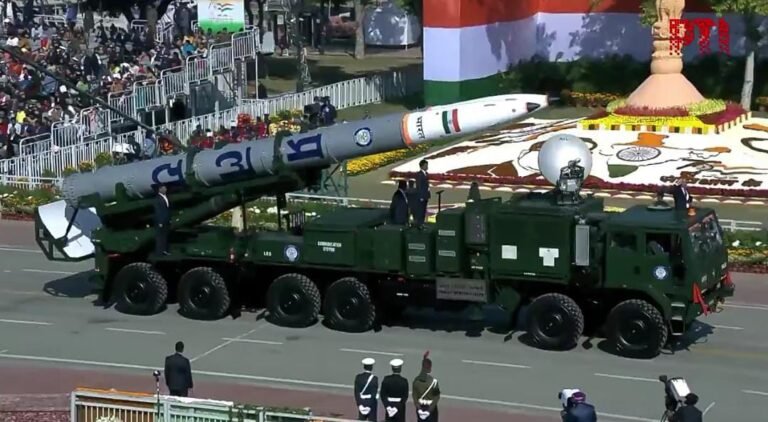 Republic Day 2025: ದೇಶದ ಗಮನ ಸೆಳೆದ ಮೂರು ಸೇನೆಗಳ ಜಂಟಿ ಟ್ಯಾಬ್ಲೋ!